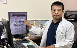 沒跌倒驚見骨頭斷3處！身體出現「這警訊」還隱忍害的