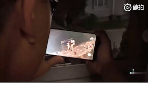 笑到淚流不止！情侶吵架　室友「專業現場轉播」笑翻眾人