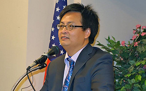 最新》六四學運領袖封從德遭香港拒絕入境 遣返出發地