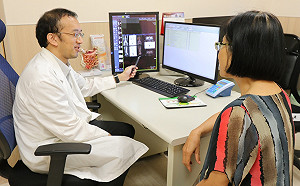 「女鋼鐵人」胸悶　就醫檢查大驚：一次發現2癌症