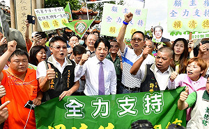 高大成挺賴清德陪掃街 批評蔡英文：把我當空氣！