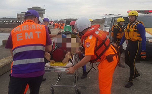 桃園竹圍海域4遊客溺水 2姐妹1死1急救