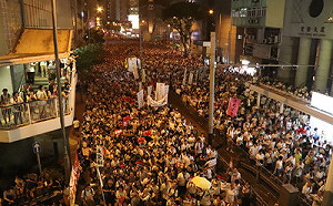 主辦單位：香港反送中大遊行 103萬人參加