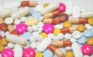 亂吃胃藥小心便秘或腹瀉！專家：吃藥應注意10件事