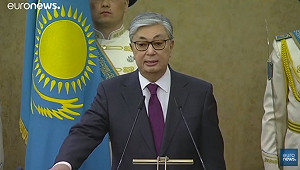 抗議作票500人被捕  哈薩克獨裁強人接班人高票當選總統