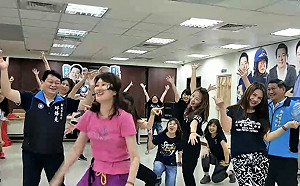 韓粉再出招！中和發表「挺韓健康操」