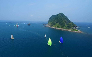 搭帆船玩基隆嶼！最潮海上運動賽事6/15啟航