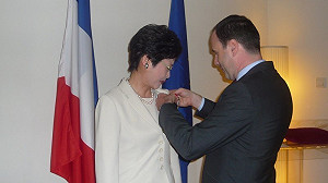 批林鄭失格  港人怒連署促法國撤銷榮譽軍團勳章