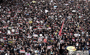 反送中再遊行  郭台銘：政府不能用武器對付人民