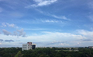 天氣炎熱全台上看35度！午後留意雷短暫陣雨