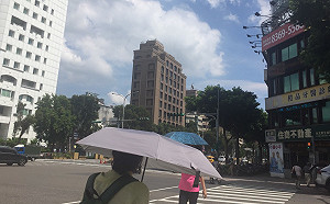 好熱！台東大武中午狂飆37.3度 台北、板橋測得今年最高溫