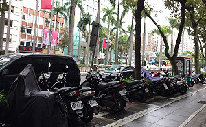 機車族注意！7/8起台大醫院、忠孝復興站、遼寧街周邊機車停車將收費