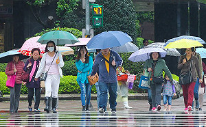 受鋒面影響全台有雨！氣象局：「四區」已發布大雨特報