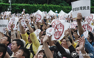 嗆韓國瑜有膽公布造勢明細　黃國昌：「反紅媒」下週五公開