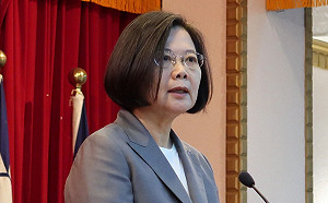 蔡英文命令新空軍司令：捍衛領空  不容敵機侵犯