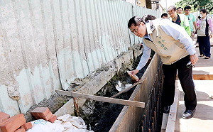 台南市永康爆發首例登革熱 黃偉哲誓言：一個月內不能再有第二例