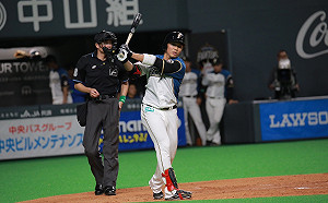 日職／王柏融戰西武扛5棒左外野　盼終止火腿6連敗頹勢