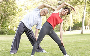 骨折非老人專利！醫師：這5種人也是骨質疏鬆症高危險群