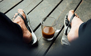 拖鞋控必看！夾腳拖「3大地雷穿法」　醫：全身都受害