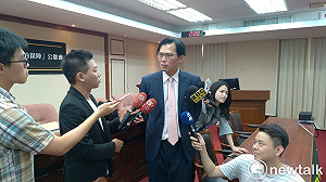 楊世光嗆幫出機票就去上海   黃國昌：要炒知名度恕不奉陪