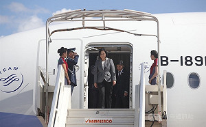 迎蔡總統到訪  海地首都懸掛國旗歡迎標幟