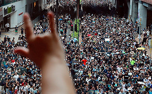 香港反送中「沙田」遊行  群眾上街頭道路人山人海