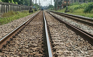 快訊》軌道彎曲！台鐵內壢＝中壢每班車延誤1至2分