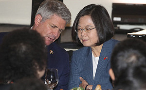 美參議員接受福斯訪問  談蔡總統訪紐約