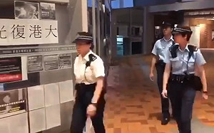 (影)員警闖香港大學巡邏稱「僅為路過」？校方將提出投訴