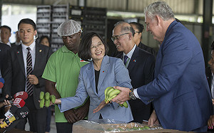 柯文哲猛嗆 蔡英文：我們都該在崗位上做最大的努力