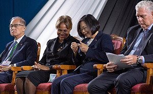 「總統級小抄」曝光 蔡英文強調外交團隊合作的重要