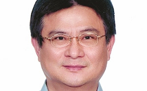 屏東縣議會秘書長疑涉貪 30萬元交保