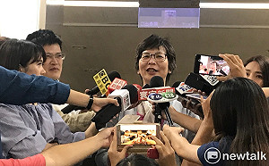 柯批「台灣只有草包、菜包可選」 蔡壁如爆從網路學的