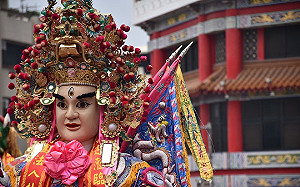 不還願可能有血光之災！小三空姐亂拜「陰廟」下場超恐怖