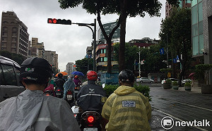 留意午後雷陣雨！明起轉高溫夏季天氣