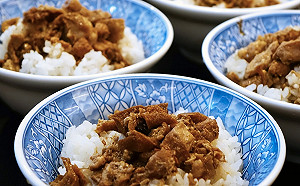 吃飯好難！到底是肉燥飯還滷肉飯？南北說法不同掀論戰