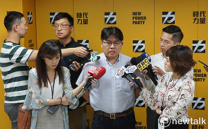 太太當「深喉嚨」抓包私菸醜聞 邱顯智出面講清楚