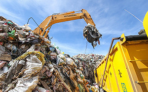 梨山垃圾轉運站累積600噸垃圾山 盧秀燕：全力完成清運