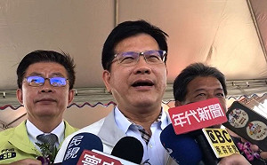 林佳龍取消美食展行程 華膳董座葉菊蘭快閃不回應