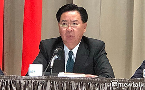 片面公布暫停陸客來台自由行 吳釗燮：限制自己的人民