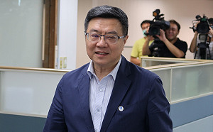 禁雙重黨籍是心胸狹窄？卓榮泰：歡迎柯文哲加入民進黨