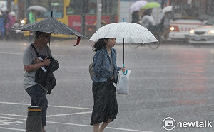 留意午後雷陣雨!全台14縣市大雨特報