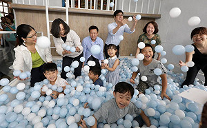 蔡英文Happy「泡在球池裡」 籲中國「盡快收手」誓「不會屈服」