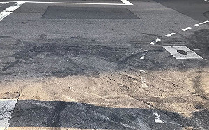 內湖鋪路品質亂糟糟  藍議員怒批柯P：怎麼驗收的？   