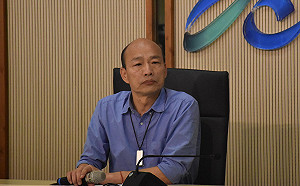 遭名嘴指不批公文 韓國瑜：台灣政論市場真的不可思議