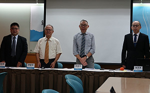 兩岸政策協會民調》韓國瑜支持度下滑8%  大輸蔡英文16.2%