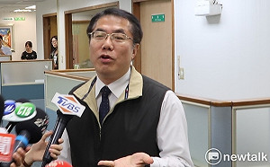 談公文工作量 黃偉哲：平均一天批2、30件