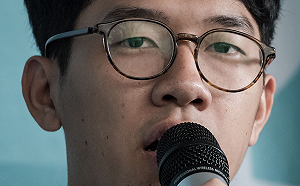 被控落跑成熱搜  羅冠聰 : 明年立法會選舉前 一定在港見到我