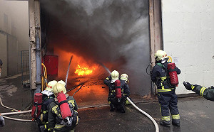 (影)模擬真實火場凸顯「關門待救」重要性 消防局宣導片成為話題王