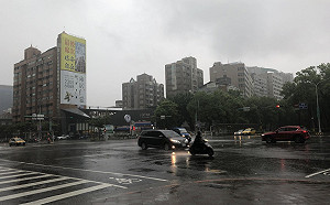 出門帶外套＋傘！北台灣下半天降溫轉濕冷